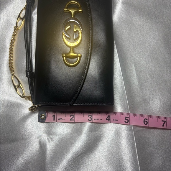 Gucci Black Leather Shoulder Bag - Picture 13 of 14